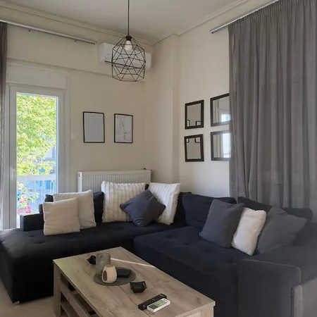 Central Apartment Volos * 沃洛斯