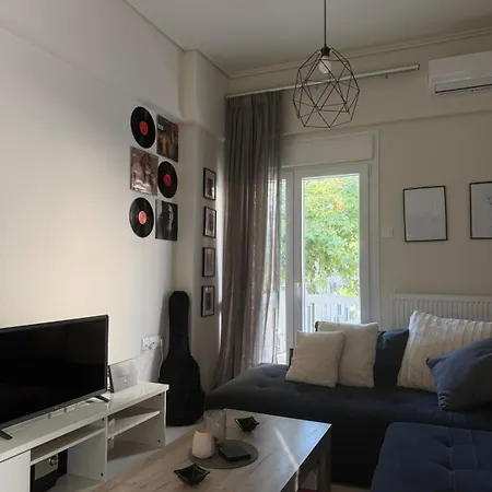Central Apartment Volos *